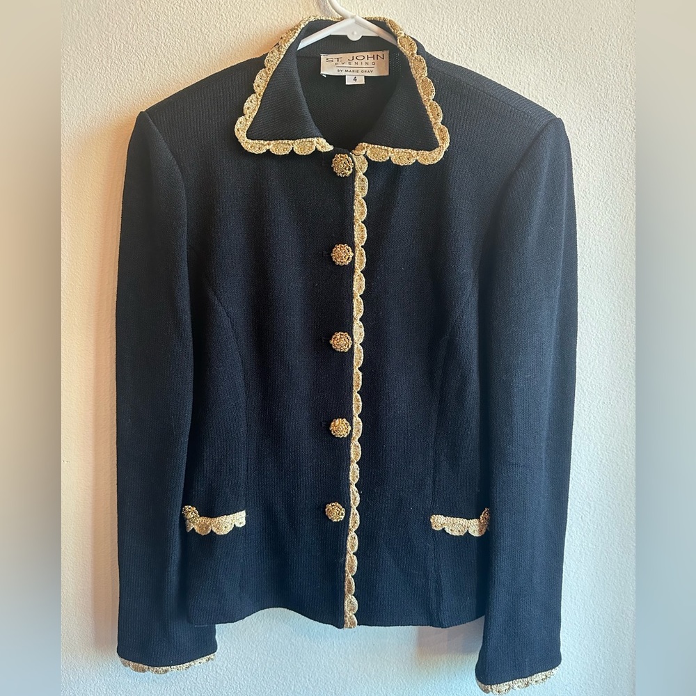 St. John by Marie Gray Sz 4 Blazer Black / Gold